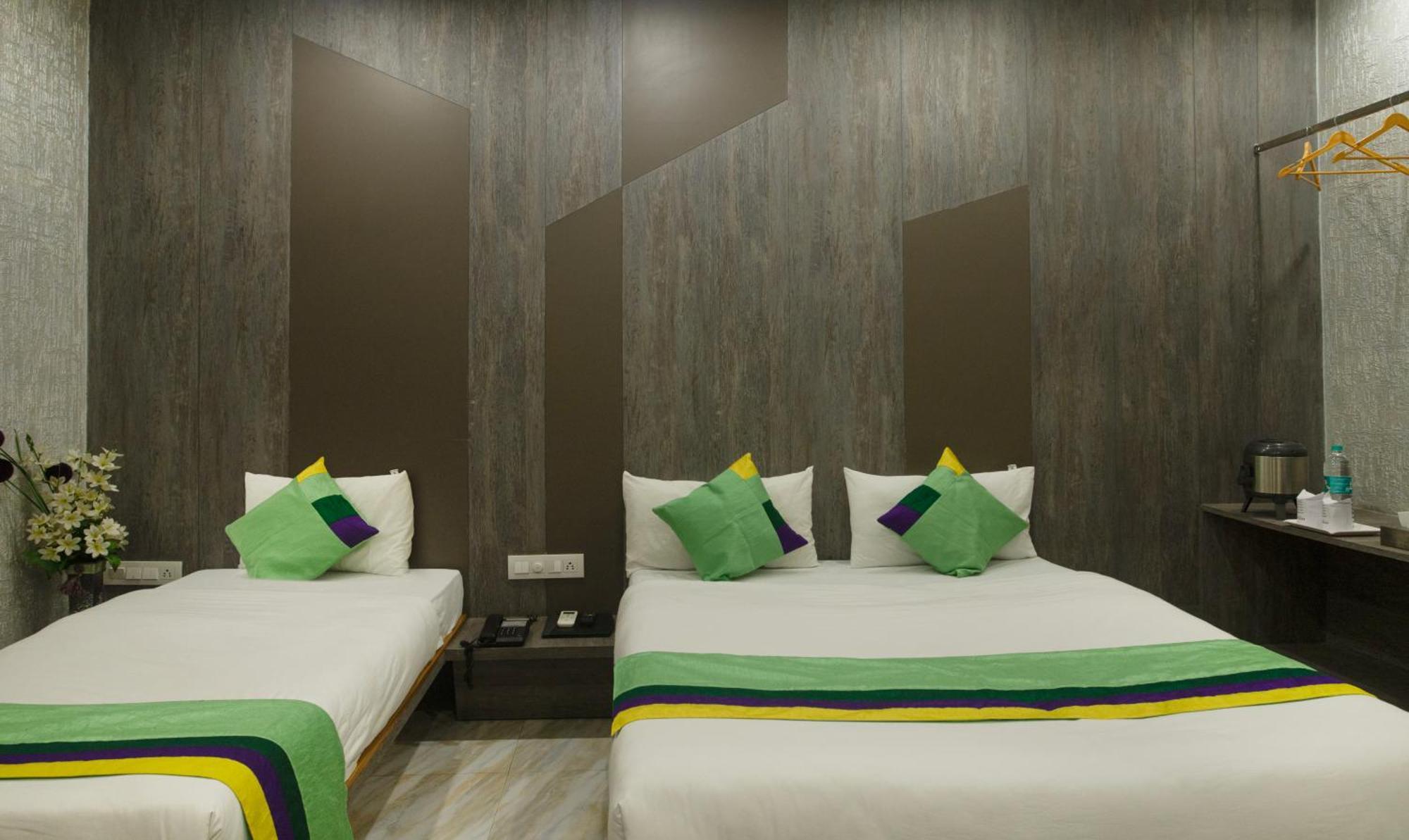 Hotel Treebo Urban, 1 Km From Railway Station Súrat Exteriér fotografie